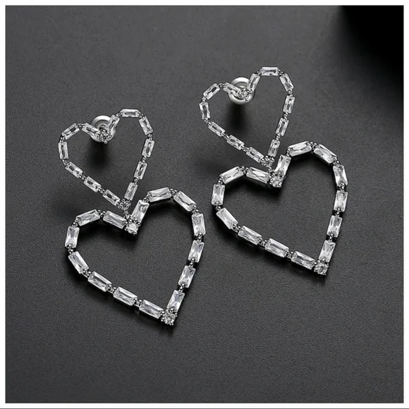 Austrian Crystal Heart Earrings - Picture 5 of 6